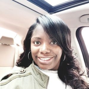 Meet your Posher, Vanessa